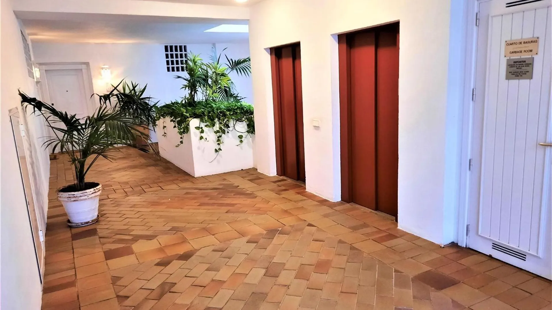 Apartment Beachfront Apt Marbella