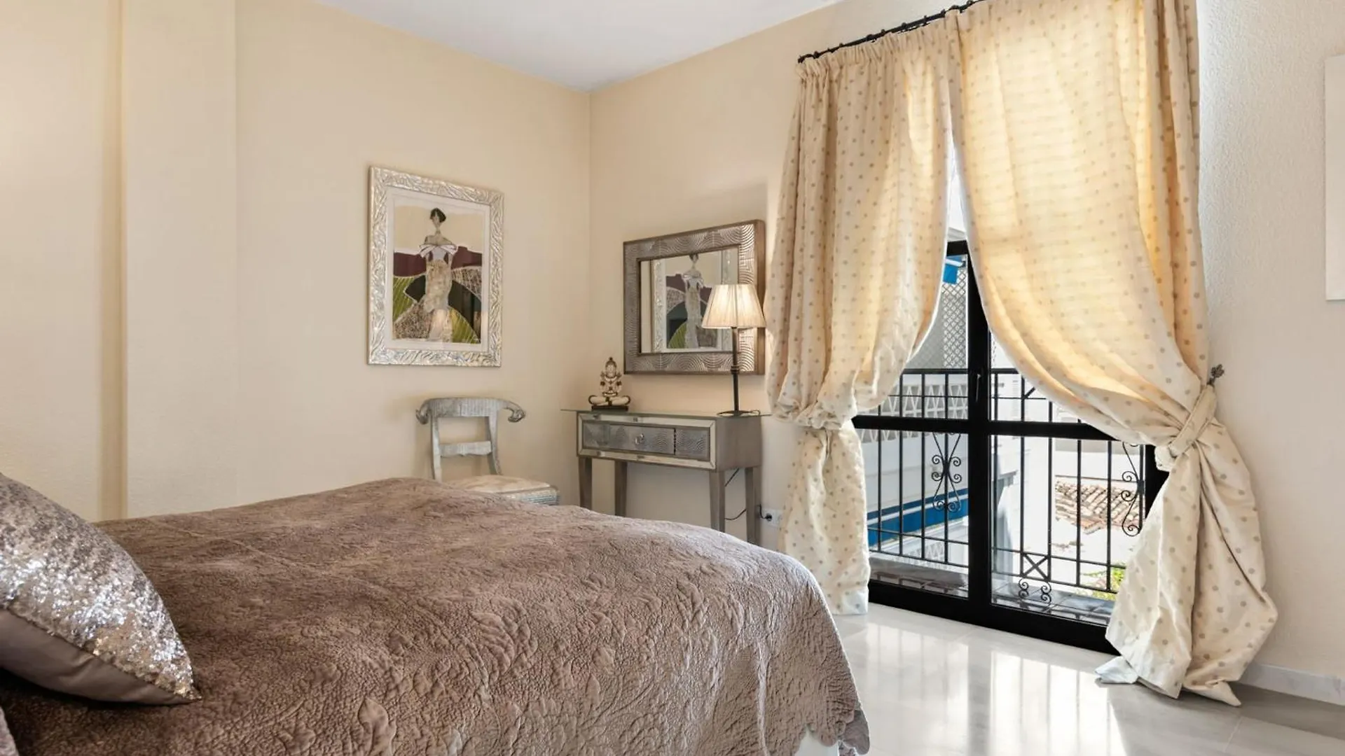 Apartment Beachfront Apt Marbella Spain